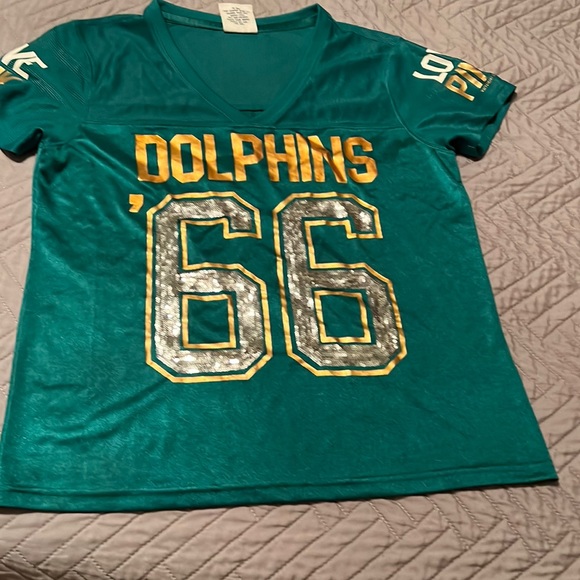 Miami dolphin game tee (pink) - Picture 1 of 4